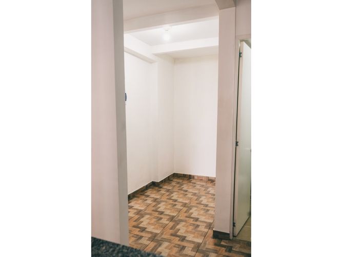Apartaestudio en venta en Pajarito, Medellín, 30 m² · foto 5 de 11