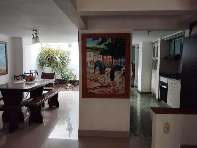 Casa de 4 alcobas en venta en La Mota, Medellín, 130 m² · foto 2 de 18