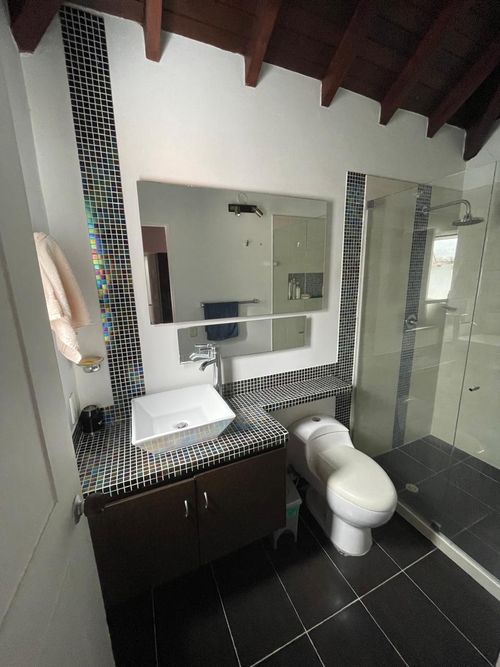 Casa de 4 alcobas en venta en La Mota, Medellín, 130 m² · foto 9 de 18