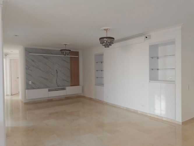 Apartamento de 4 alcobas en arriendo en Laureles, Medellín, 150 m² · foto 7 de 18