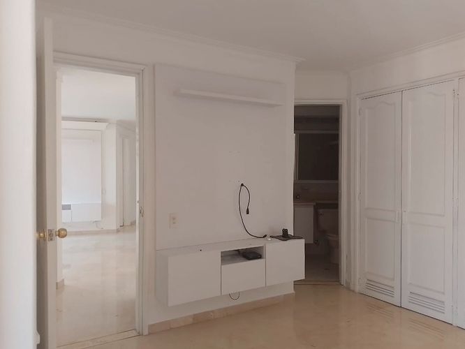 Apartamento de 4 alcobas en arriendo en Laureles, Medellín, 150 m² · foto 11 de 18
