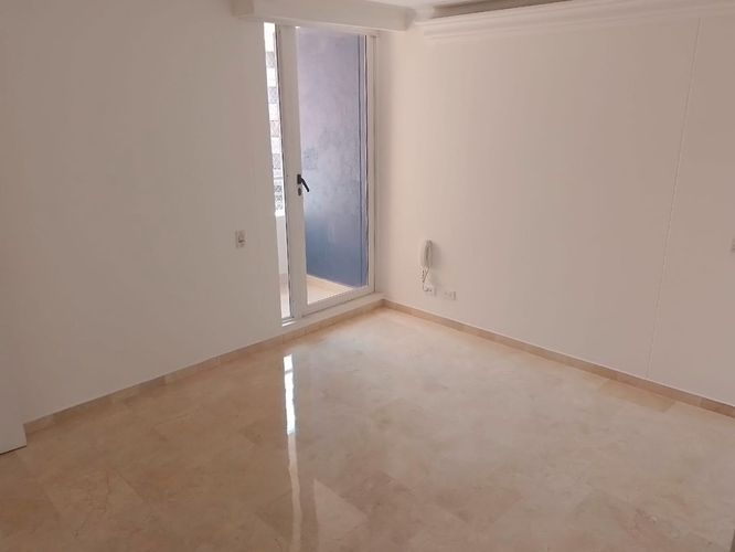 Apartamento de 4 alcobas en arriendo en Laureles, Medellín, 150 m² · foto 3 de 18