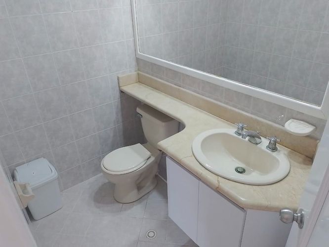 Apartamento de 4 alcobas en arriendo en Laureles, Medellín, 150 m² · foto 15 de 18