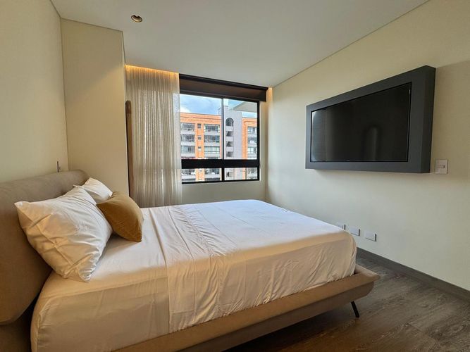 Apartamento de 2 alcobas en arriendo en El Poblado, Medellín, 90 m² · foto 9 de 15