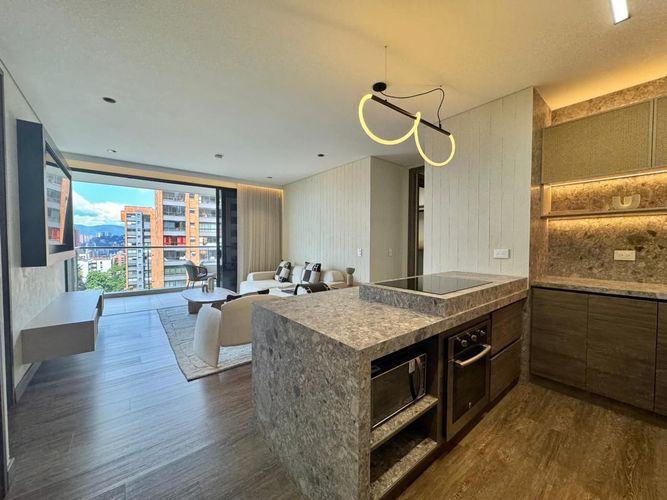 Apartamento de 2 alcobas en arriendo en El Poblado, Medellín, 90 m² · foto 5 de 15