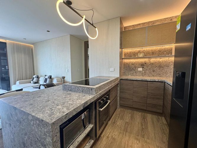 Apartamento de 2 alcobas en arriendo en El Poblado, Medellín, 90 m² · foto 6 de 15