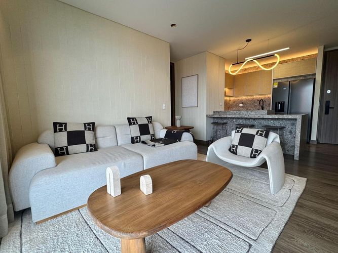 Apartamento de 2 alcobas en arriendo en El Poblado, Medellín, 90 m² · foto 2 de 15
