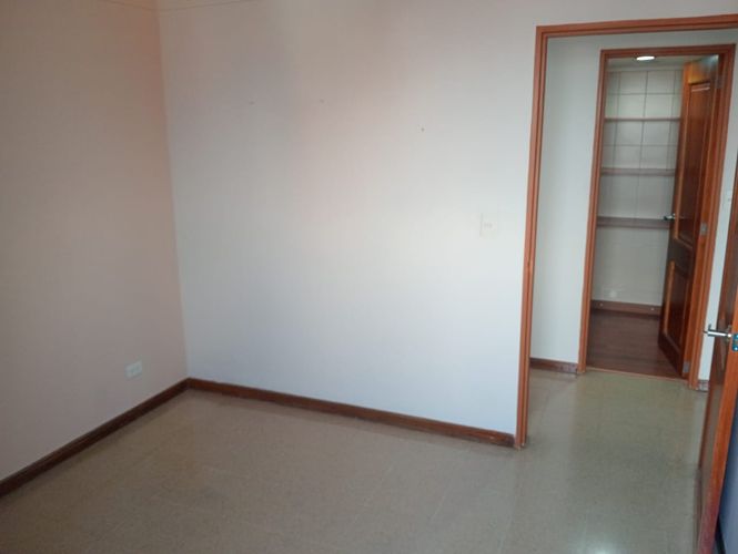 Apartamento de 3 alcobas en arriendo en Laureles, Medellín, 137 m² · foto 14 de 16