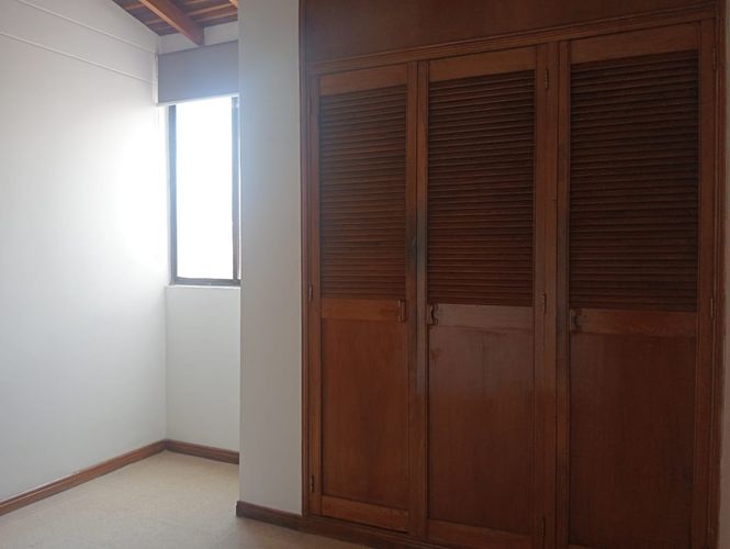 Apartamento de 3 alcobas en arriendo en Laureles, Medellín, 137 m² · foto 12 de 16