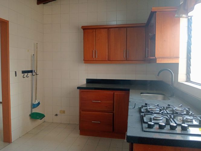 Apartamento de 3 alcobas en arriendo en Laureles, Medellín, 137 m² · foto 4 de 16