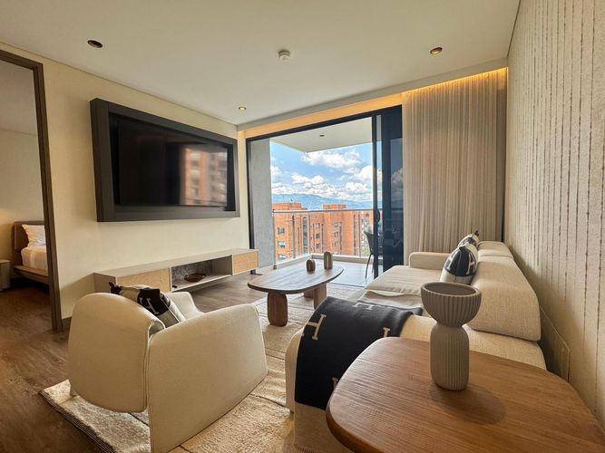 Apartamento de 3 alcobas en arriendo en El Poblado, Medellín, 160 m² · foto 9 de 15