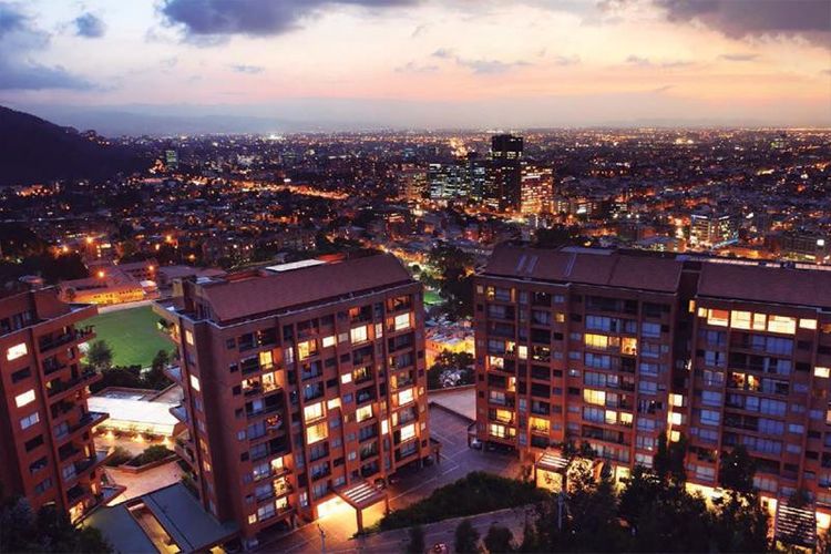 Apartamento de 3 alcobas en venta en Santa Barbara, Bogotá, 333 m² · foto 10 de 10