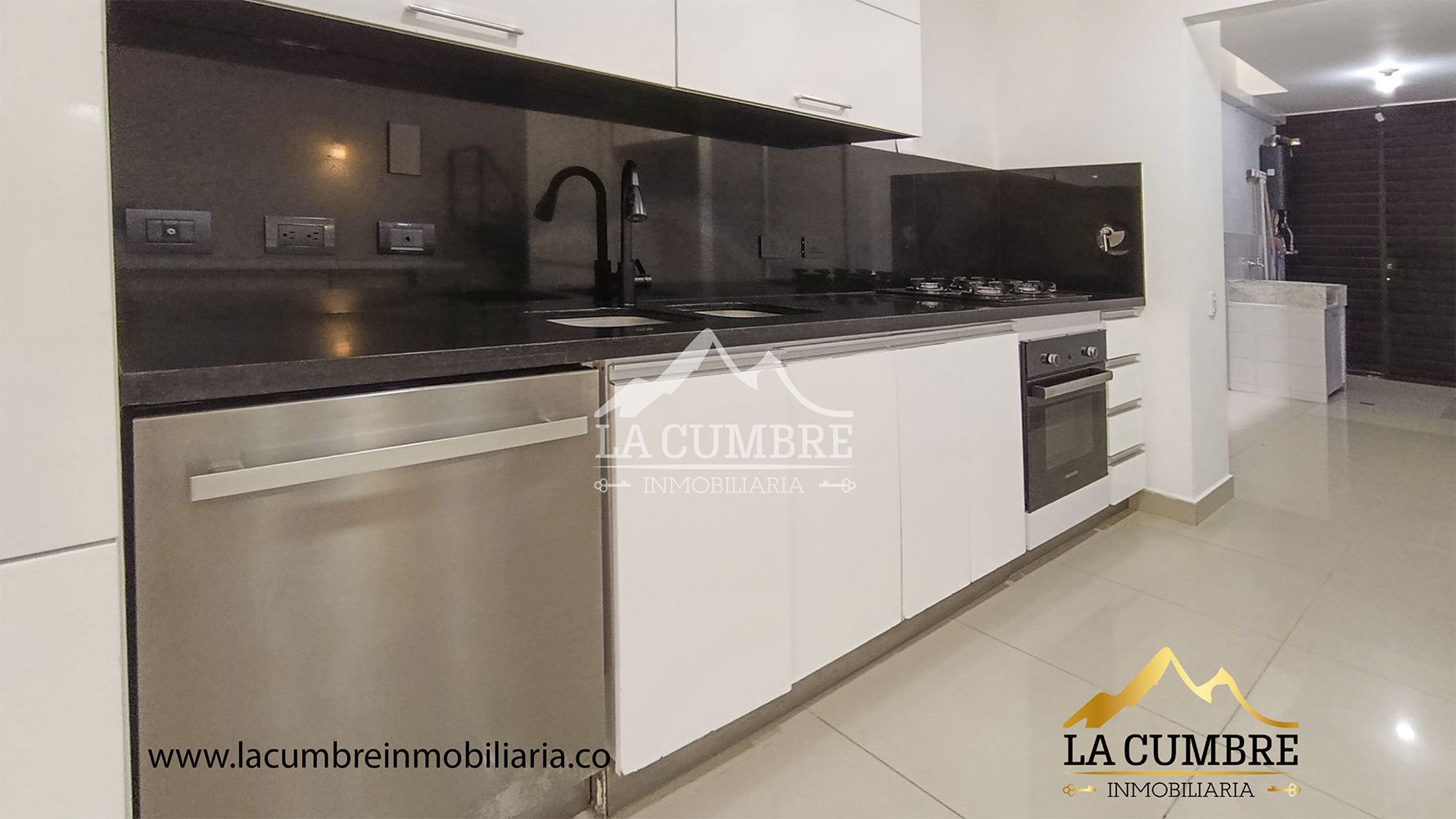 3BR House in Loma del Esmeraldal (245 m²) - 4