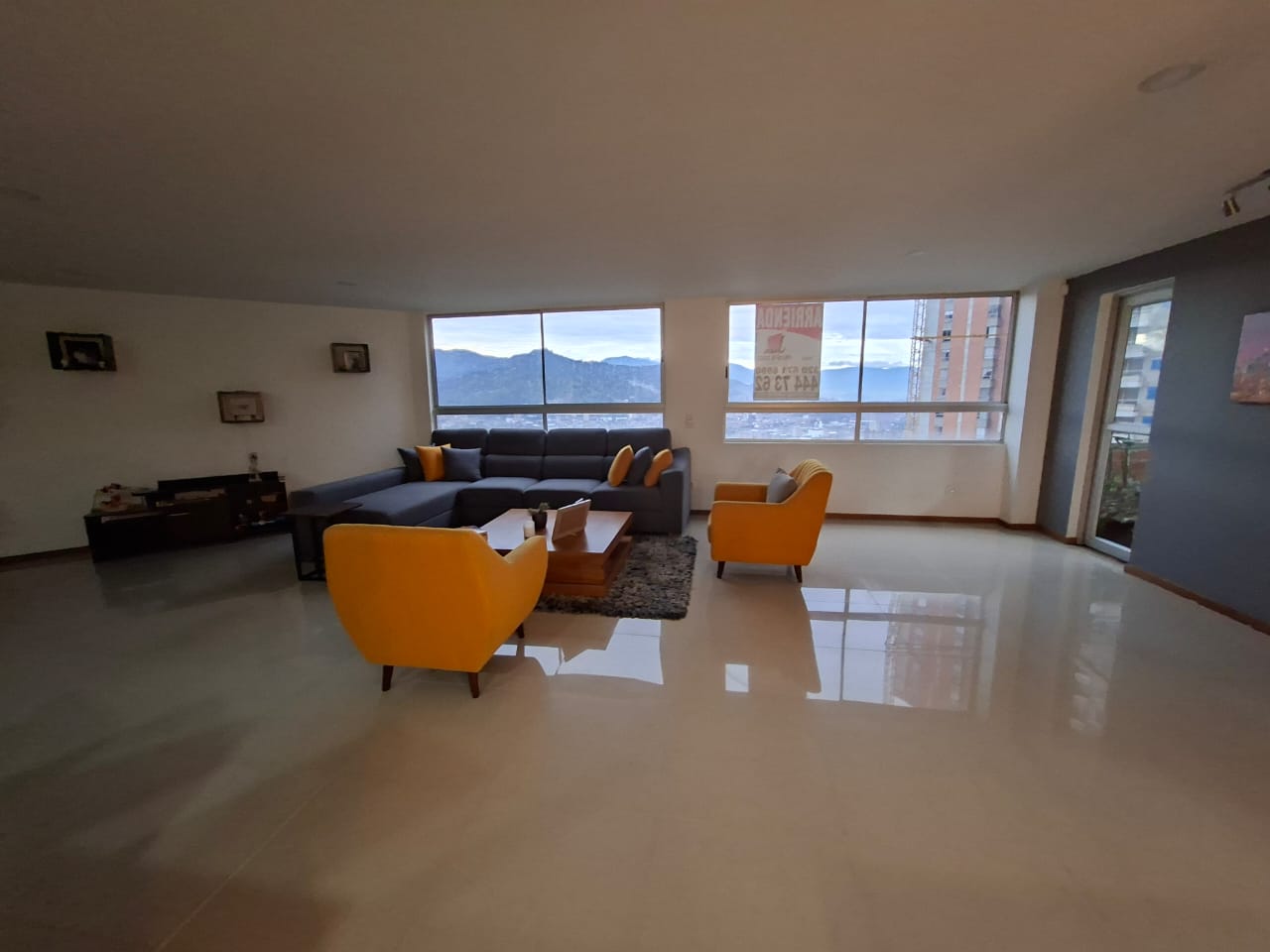 Apartamento en venta en Las Lomitas, Sabaneta · foto 2 de 24