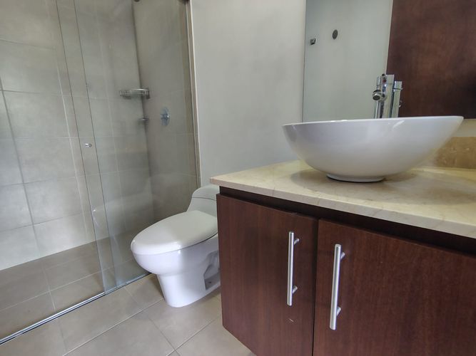 Apartamento de 2 alcobas en arriendo en Los Naranjos, Medellín, 74 m² · foto 13 de 13