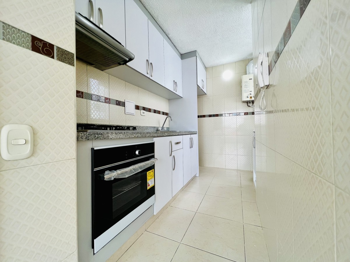 Apartamento en venta en La Floresta, Bogotá · foto 4 de 15