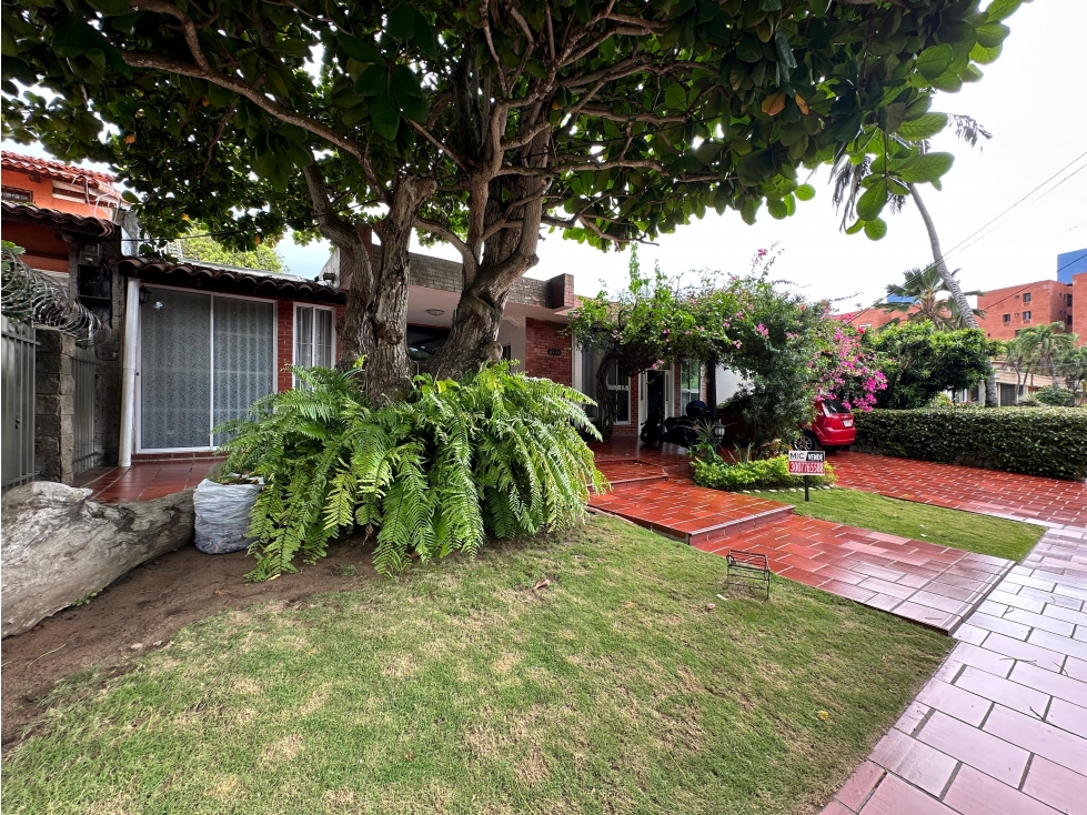 Departamento en venta bajo precio de mercado en Riomar