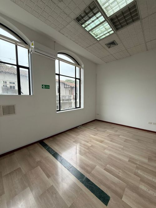 Local en arriendo en El Peñon, Cali, 213 m² · foto 4 de 11