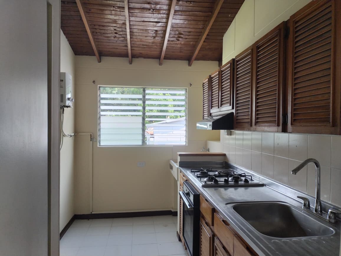 Apartamento en arriendo en El Poblado, Medellín · foto 4 de 20