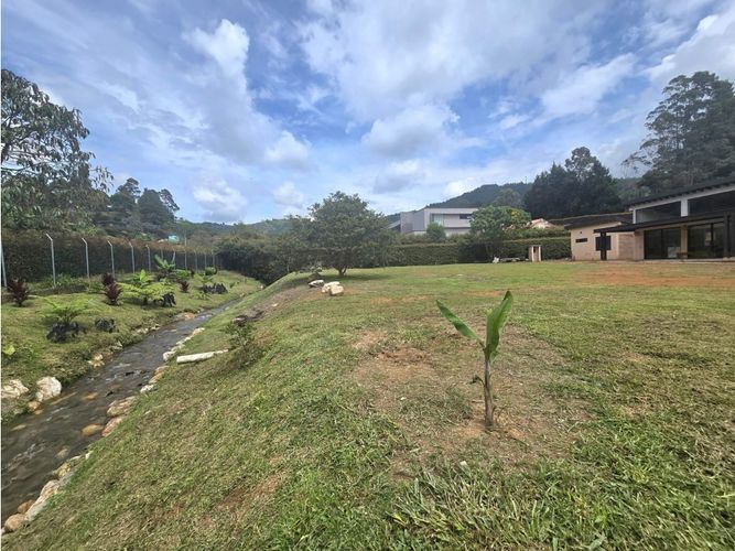 Casa de 3 alcobas en venta en La Clara, Guarne, 350 m² · foto 24 de 24