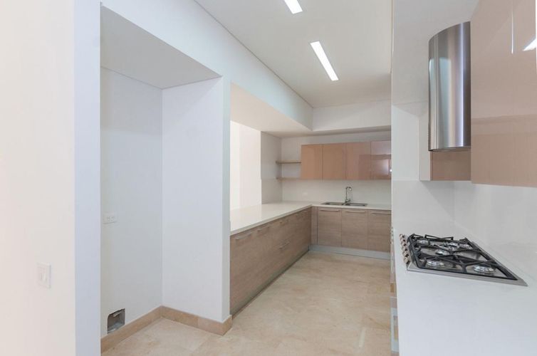 Apartamento de 3 alcobas en venta en Santa Teresita, Cali, 250 m² · foto 10 de 19