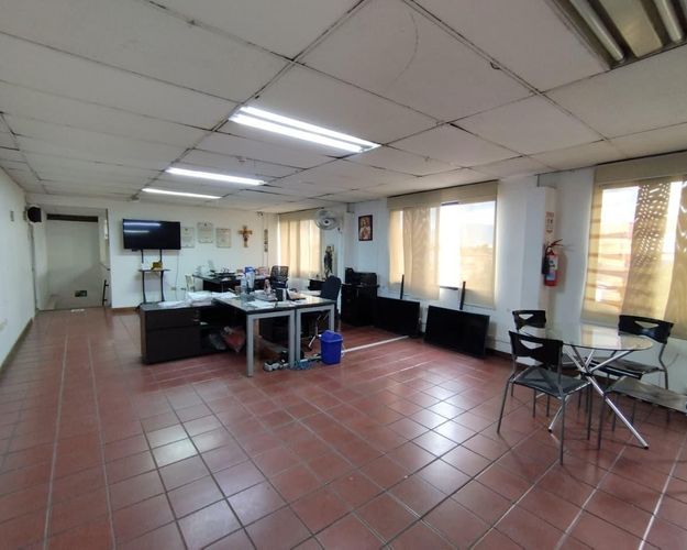 Bodega en arriendo en El Poblado, Medellín, 750 m² · foto 7 de 11