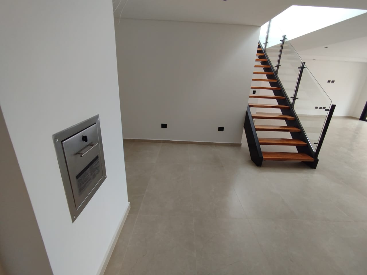 Apartamento en arriendo en Laureles, Medellín · foto 2 de 18