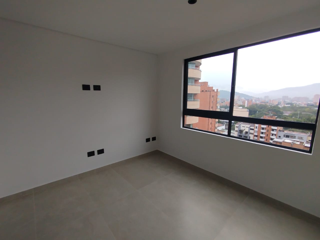 Apartamento en arriendo en Laureles, Medellín · foto 13 de 18
