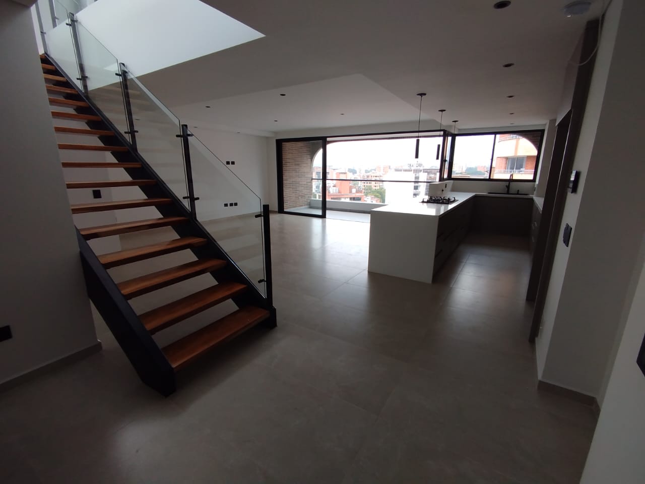 Apartamento en arriendo en Laureles, Medellín · foto 3 de 18