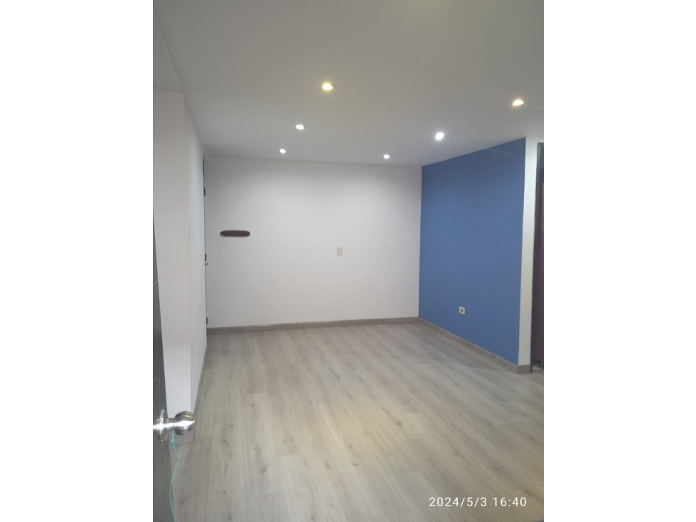 Apartamento en venta en La Felicidad, Bogotá · foto 3 de 9