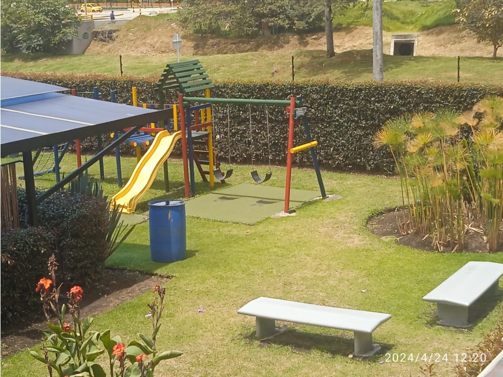 Apartamento en venta en La Felicidad, Bogotá · foto 7 de 9