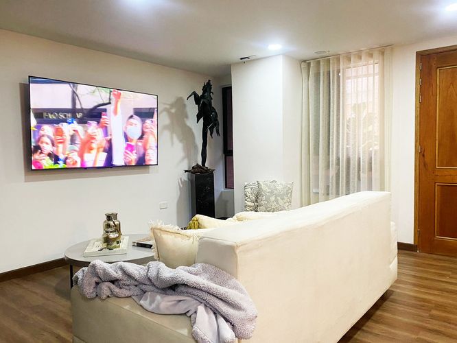 Casa de 2 alcobas en venta en San Lucas, Medellín, 120 m² · foto 2 de 17