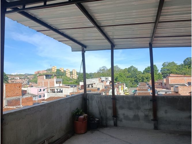 Edificio en venta en Paseo Del Puente, Piedecuesta, 260 m² · foto 17 de 18