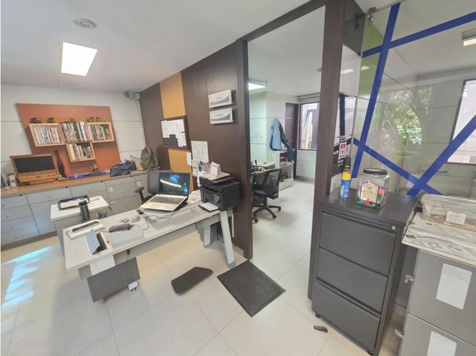 Bodega en venta en La America, Medellín, 400 m² · foto 8 de 12