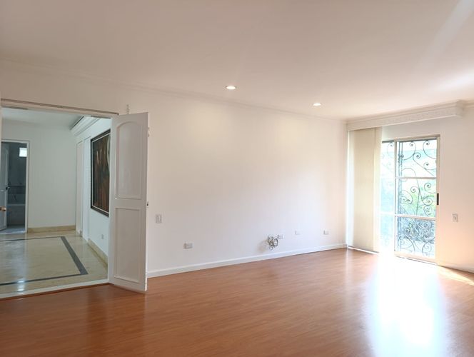 Casa de 4 alcobas en venta en El Poblado, Medellín, 400 m² · foto 17 de 20
