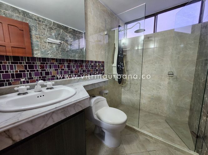 Apartamento de 4 alcobas en venta en Cabecera Del Llano, Bucaramanga, 213 m² · foto 19 de 21