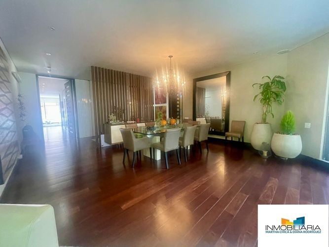 Apartamento de 3 alcobas en venta en Chico, Bogotá, 290 m² · foto 5 de 24