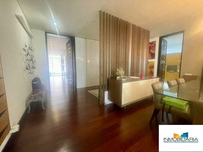 Apartamento de 3 alcobas en venta en Chico, Bogotá, 290 m² · foto 6 de 24