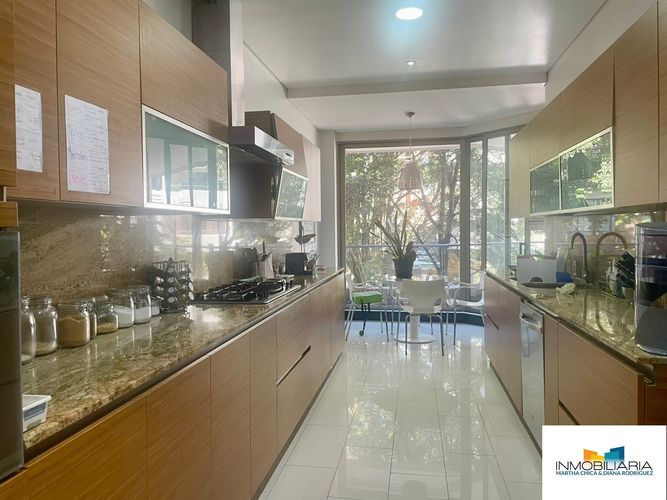 Apartamento de 3 alcobas en venta en Chico, Bogotá, 290 m² · foto 15 de 24