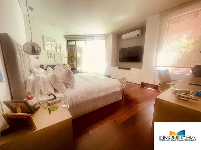 Apartamento de 3 alcobas en venta en Chico, Bogotá, 290 m² · foto 19 de 24