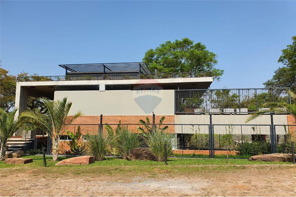 HERMOSA CASA EN LAS COLINAS CON VISTA AL LAGO     J.A. — foto 3
