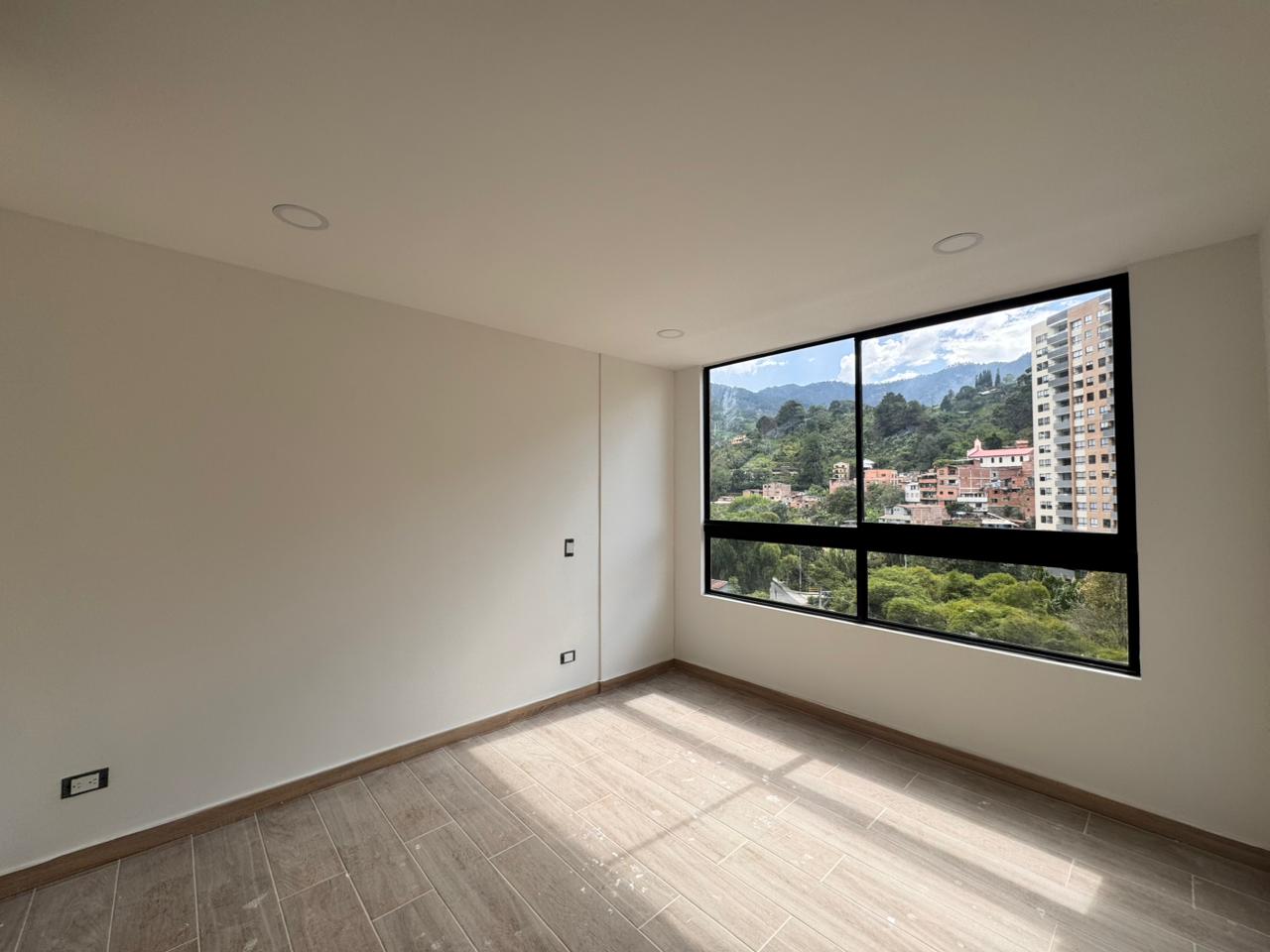 Apartamento en venta en El Chingui, Envigado · foto 4 de 10