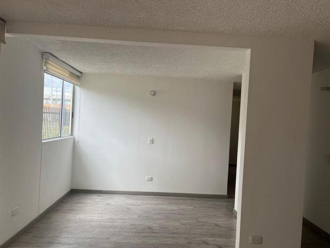 Apartamento de 2 alcobas en venta en Cr. Altamorada, Tocancipá, 61 m² · foto 3 de 10