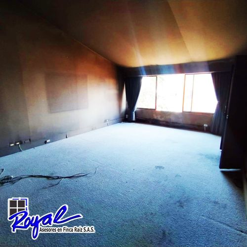 Casa de 5 alcobas en venta en El Refugio, Bogotá, 750 m² · foto 21 de 24