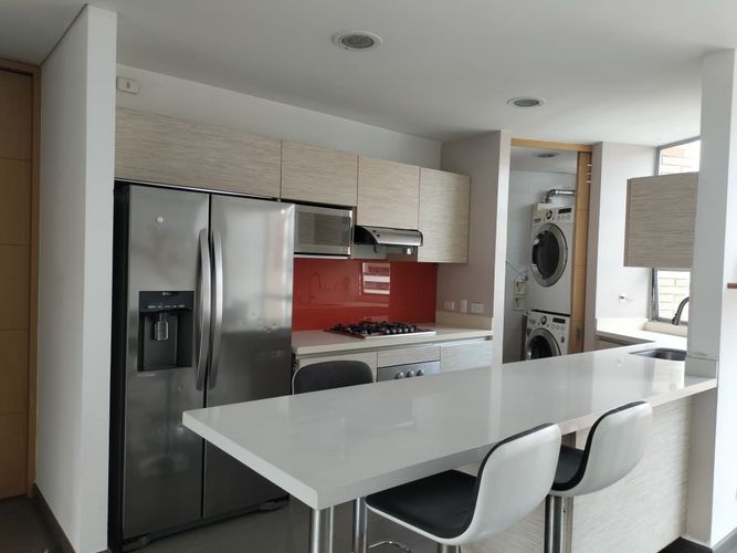 Apartamento de 3 alcobas en arriendo en Loma Del Indio, Medellín, 110 m² · foto 6 de 17