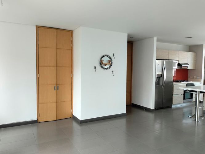 Apartamento de 3 alcobas en arriendo en Loma Del Indio, Medellín, 110 m² · foto 10 de 17