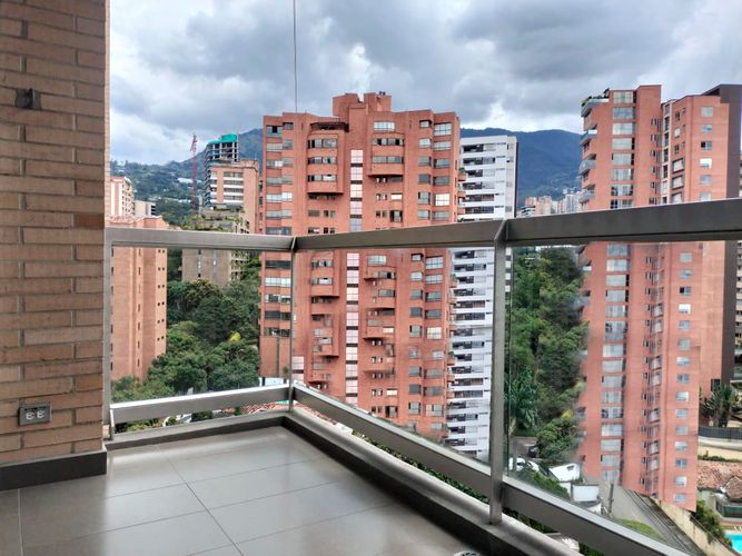 Apartamento de 3 alcobas en arriendo en Loma Del Indio, Medellín, 110 m² · foto 17 de 17