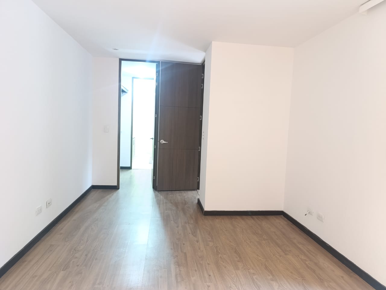 Apartamento en arriendo en El Poblado, Medellín · foto 9 de 15