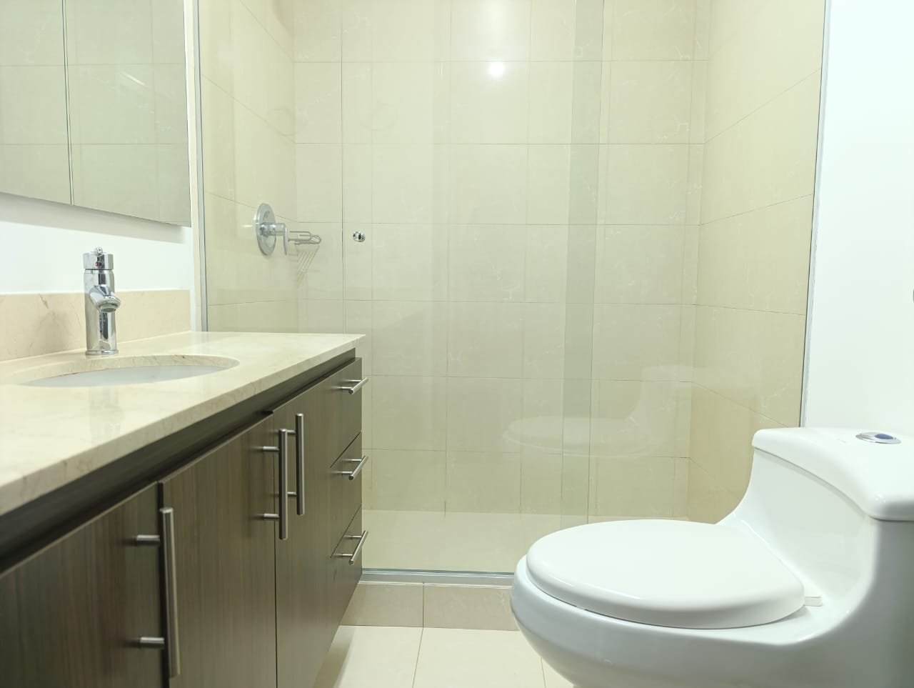Apartamento en arriendo en El Poblado, Medellín · foto 14 de 15