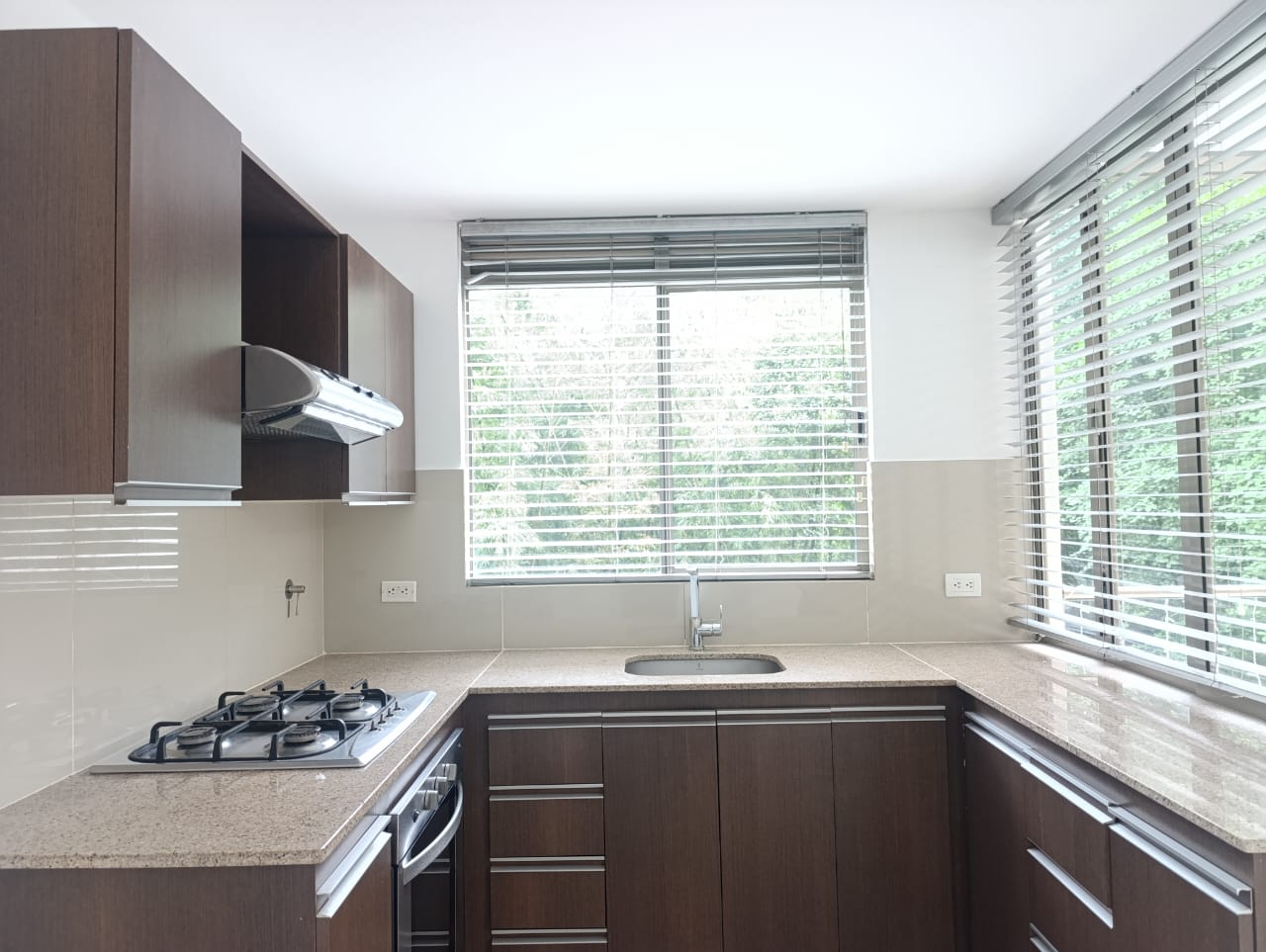 Apartamento en arriendo en El Poblado, Medellín · foto 6 de 15